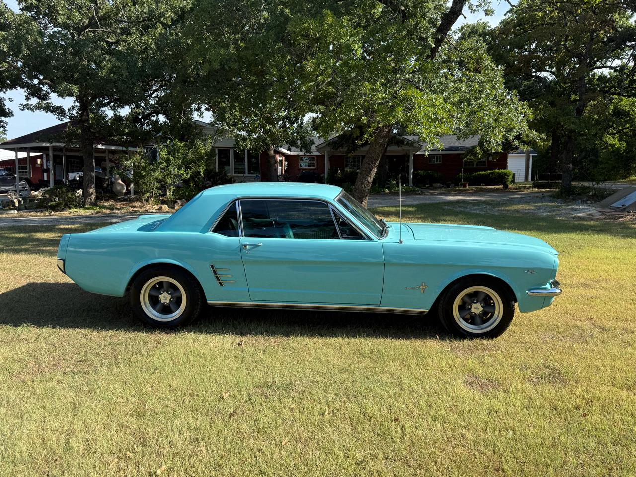 Ford Mustang 2dr Coupe 1966