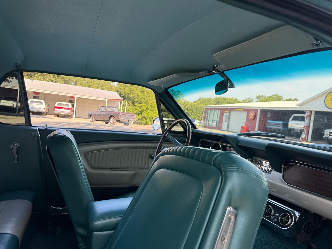 Ford Mustang 2dr Coupe 1966