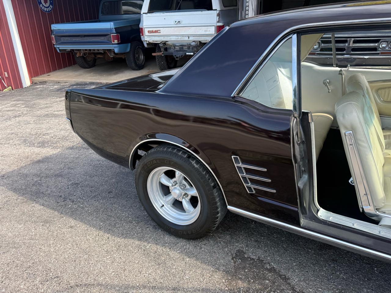 Ford Mustang 2dr Coupe 1966