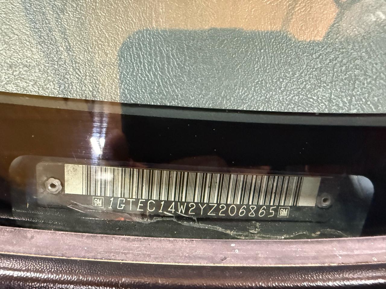 GMC Sierra 1500 SL Reg. Cab Short Bed 2WD 2000