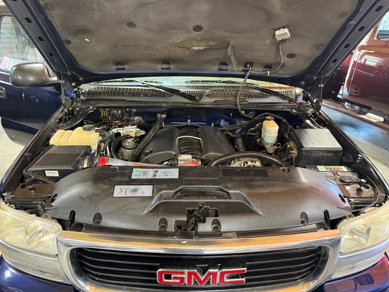 GMC Sierra 1500 SL Reg. Cab Short Bed 2WD 2000