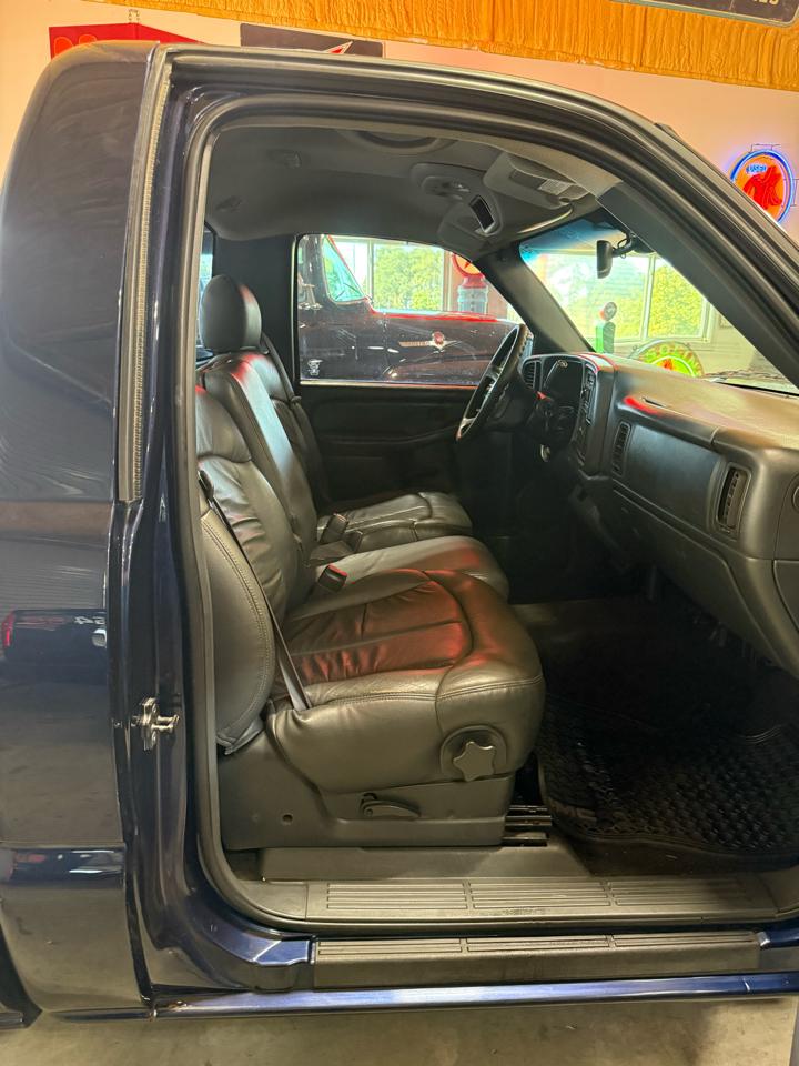 GMC Sierra 1500 SL Reg. Cab Short Bed 2WD 2000