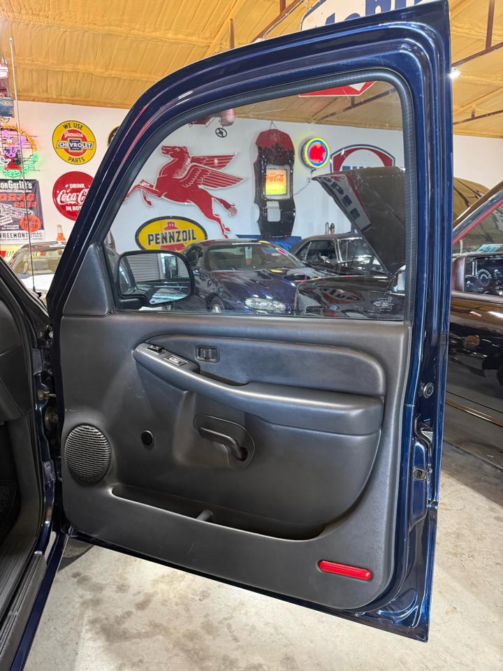 GMC Sierra 1500 SL Reg. Cab Short Bed 2WD 2000
