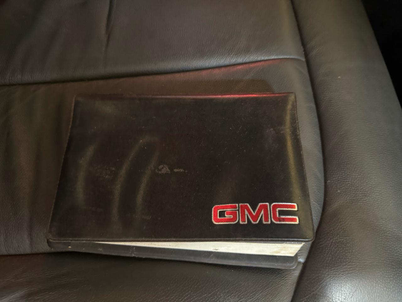 GMC Sierra 1500 SL Reg. Cab Short Bed 2WD 2000