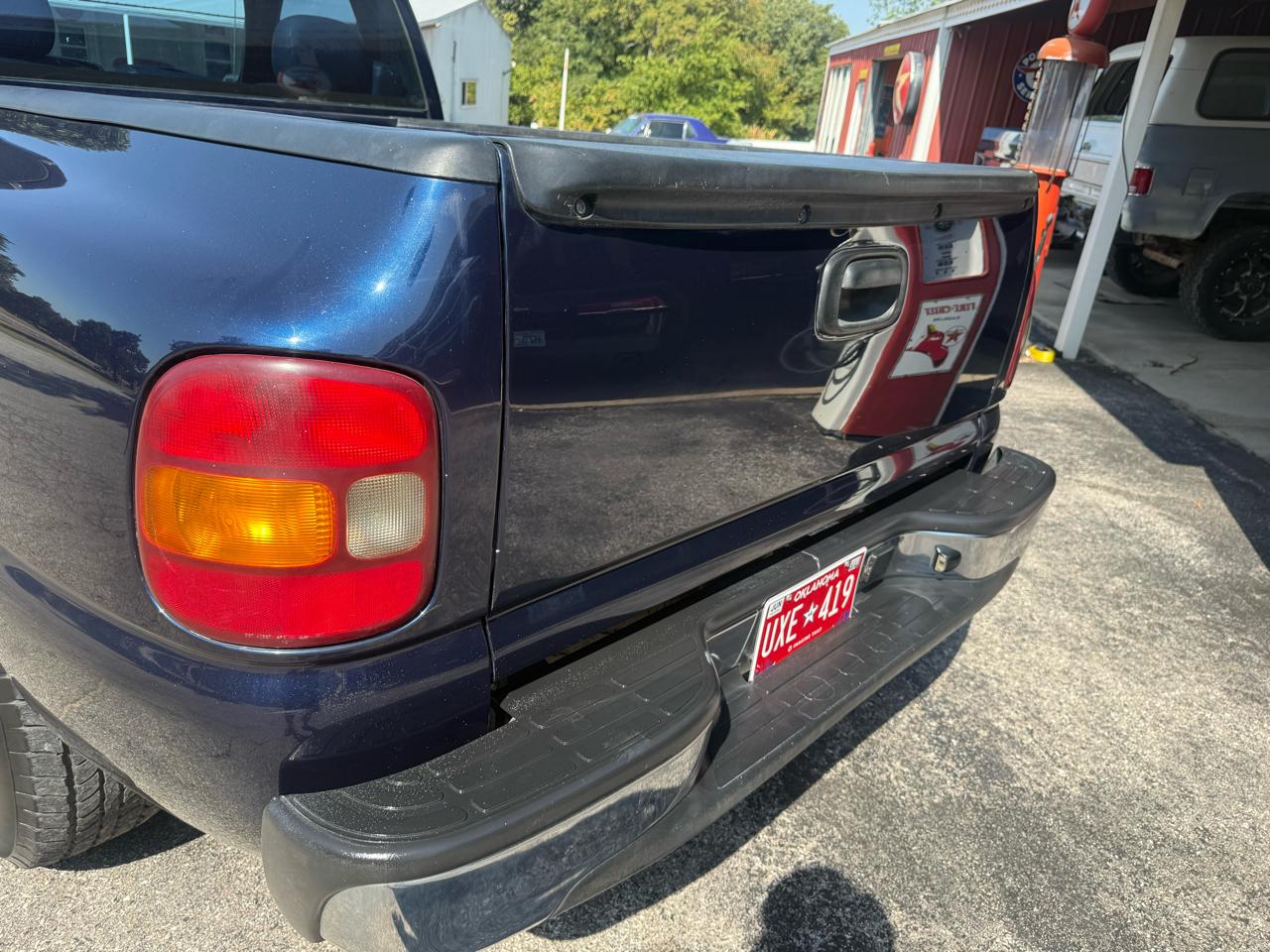 GMC Sierra 1500 SL Reg. Cab Short Bed 2WD 2000