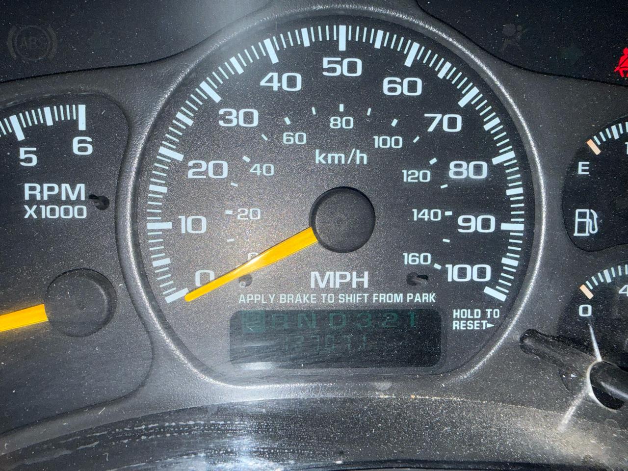 GMC Sierra 1500 SL Reg. Cab Short Bed 2WD 2000