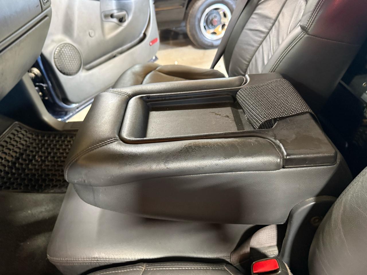 GMC Sierra 1500 SL Reg. Cab Short Bed 2WD 2000