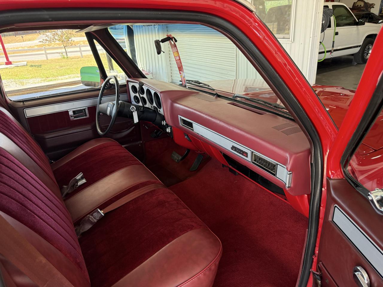 GMC R1500 Regular Cab 2WD 1987