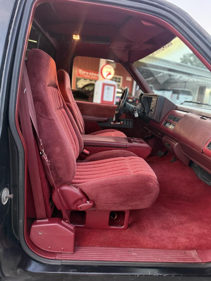 Chevrolet C/K 1500 Reg. Cab W/T 8-ft. bed 2WD 1990