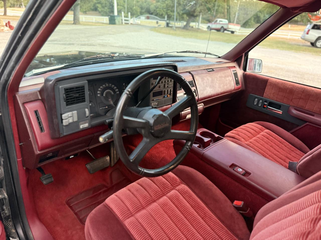 Chevrolet C/K 1500 Reg. Cab W/T 8-ft. bed 2WD 1990