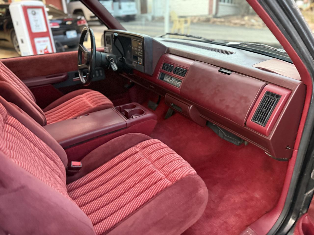 Chevrolet C/K 1500 Reg. Cab W/T 8-ft. bed 2WD 1990