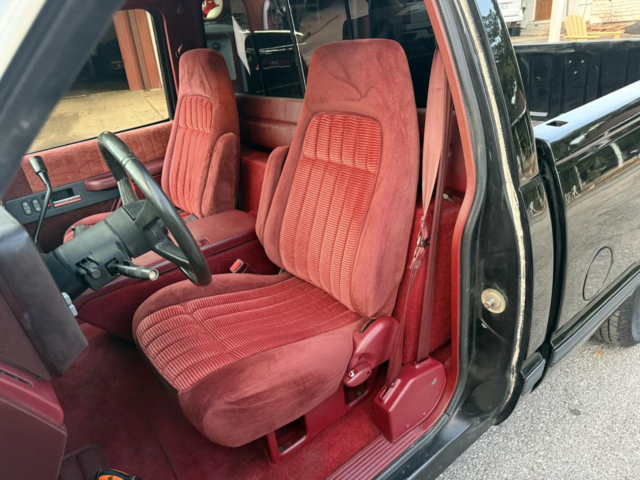 Chevrolet C/K 1500 Reg. Cab W/T 8-ft. bed 2WD 1990