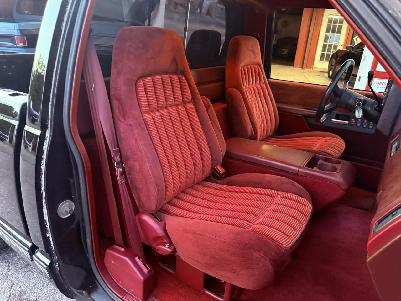 Chevrolet C/K 1500 Reg. Cab W/T 8-ft. bed 2WD 1990