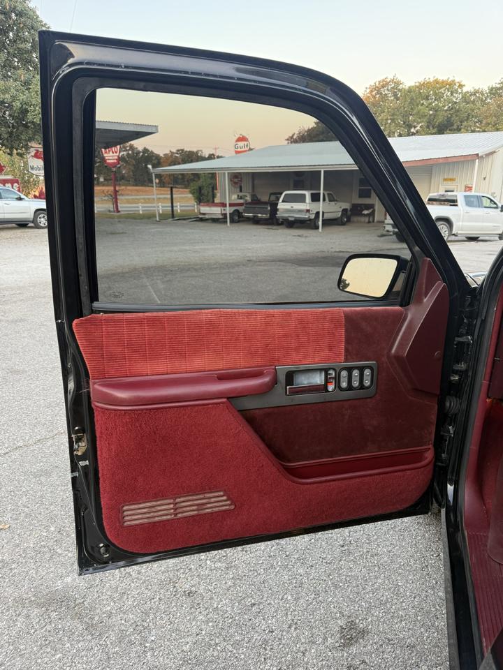 Chevrolet C/K 1500 Reg. Cab W/T 8-ft. bed 2WD 1991