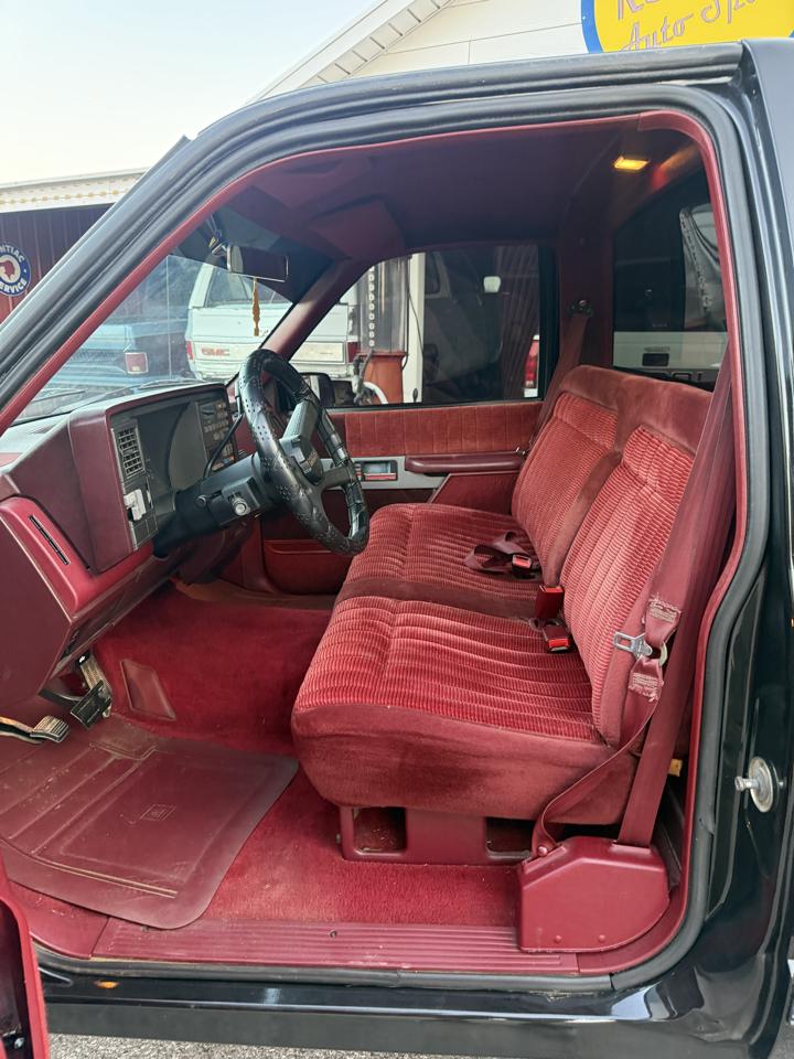 Chevrolet C/K 1500 Reg. Cab W/T 8-ft. bed 2WD 1991