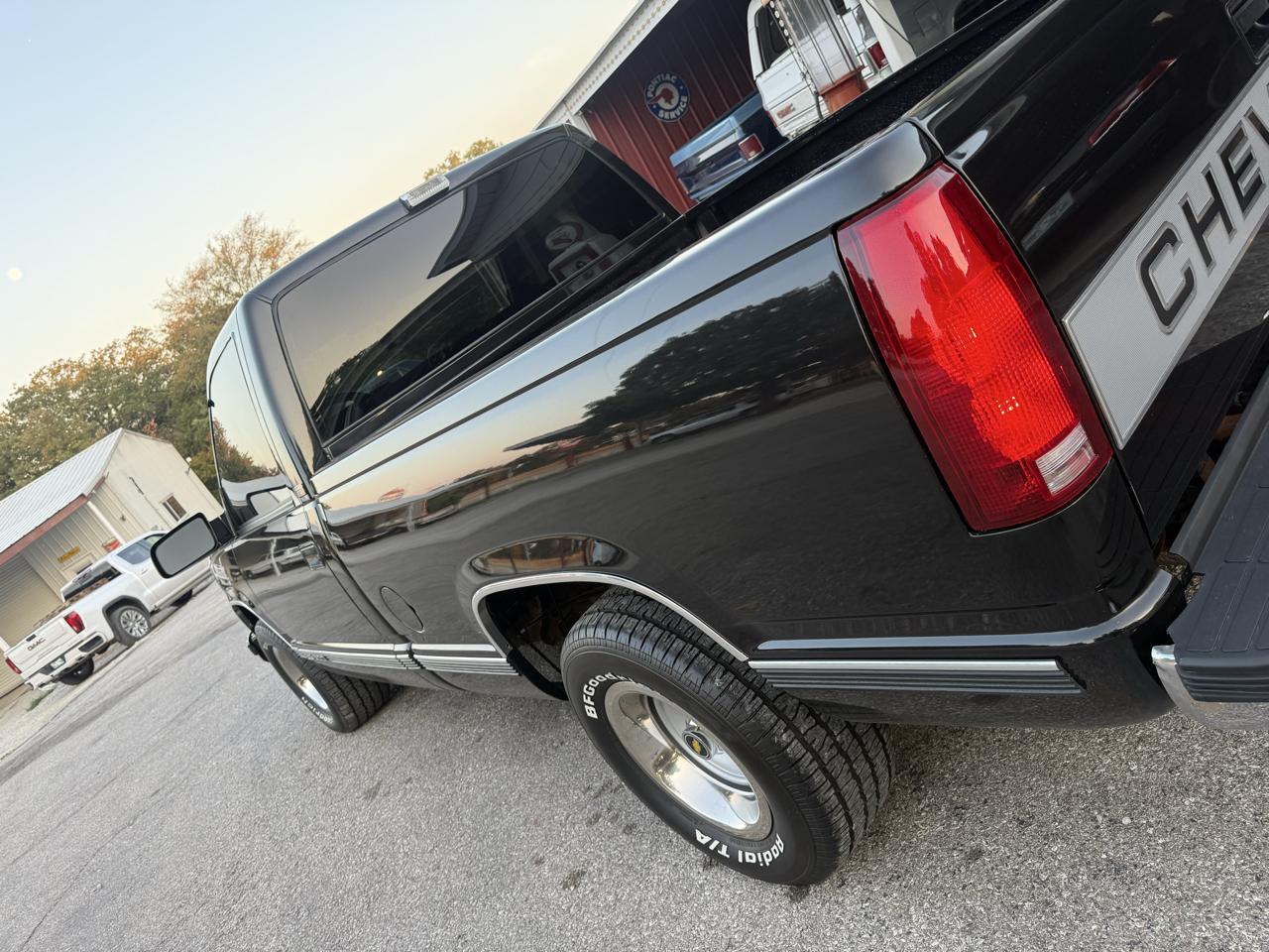 Chevrolet C/K 1500 Reg. Cab W/T 8-ft. bed 2WD 1991