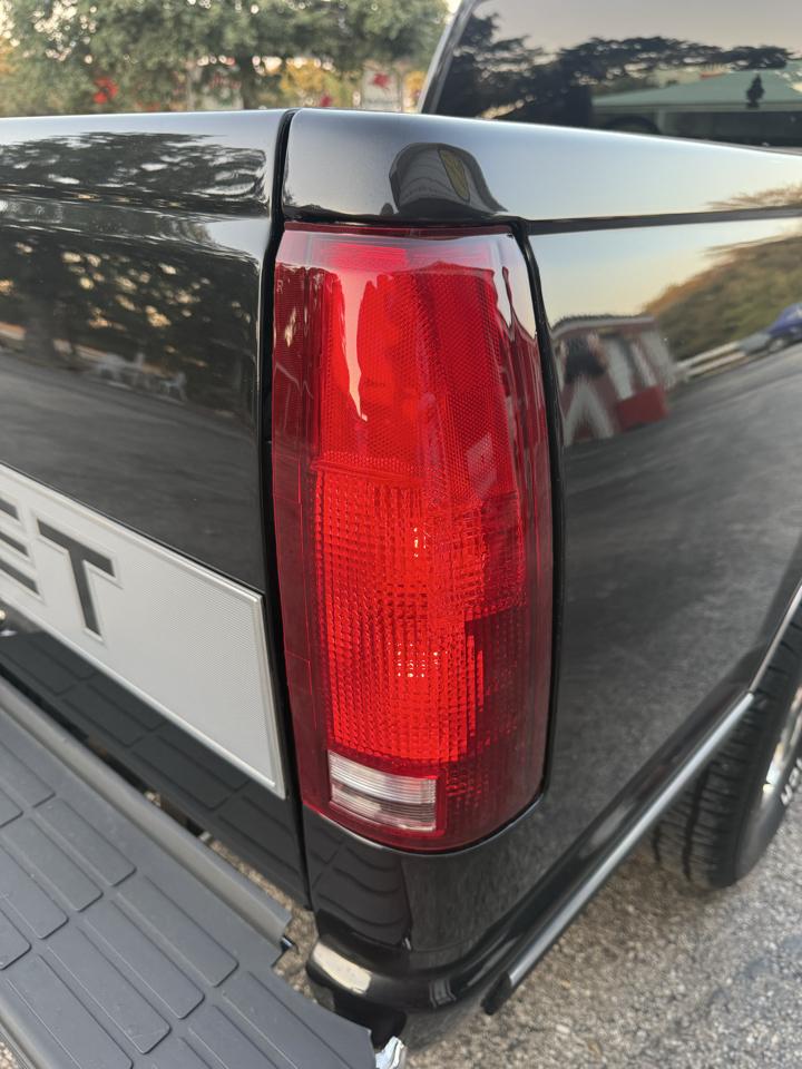 Chevrolet C/K 1500 Reg. Cab W/T 8-ft. bed 2WD 1991