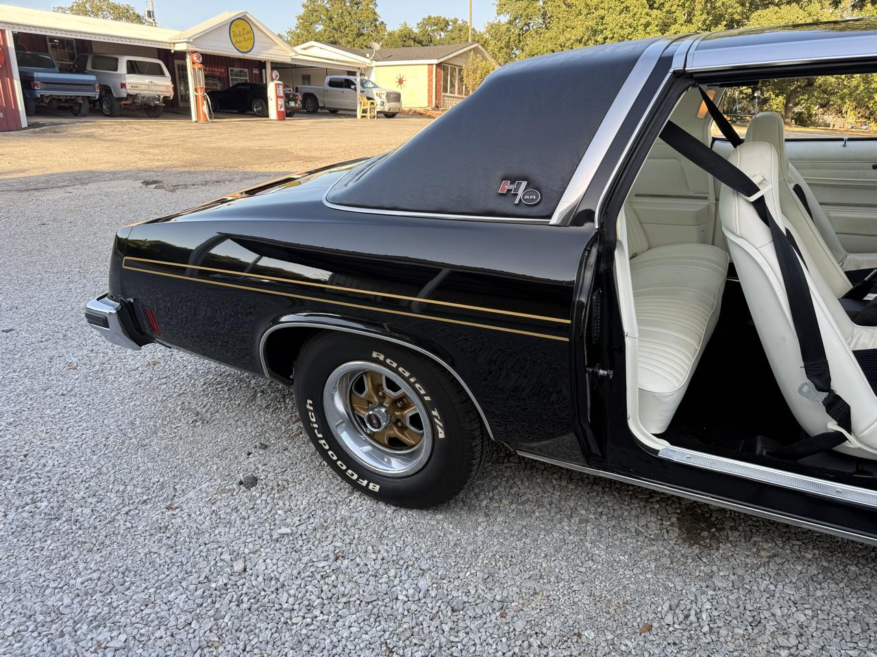 Oldsmobile Hurst  1975