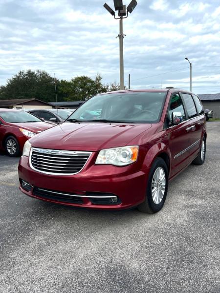 Chrysler Town & Country Limited 2014