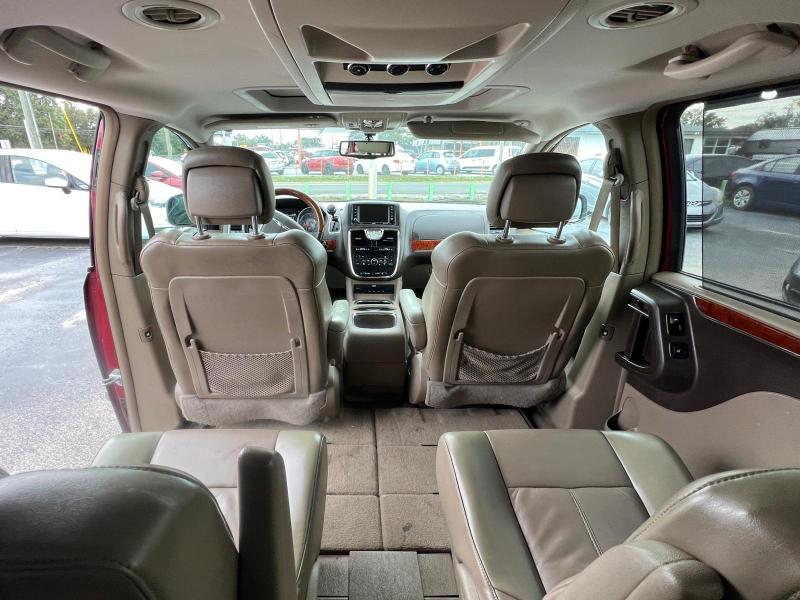 Chrysler Town & Country Limited 2014