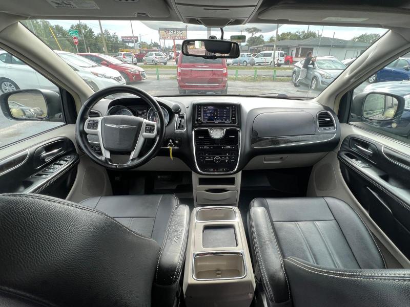 Chrysler Town & Country Touring 2015