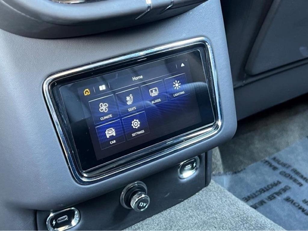 Bentley Bentayga  2021