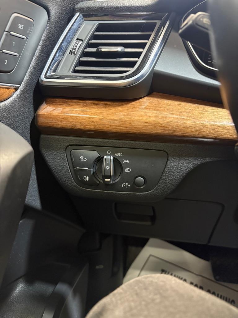 Audi Q5  2021 Audi Q5  2021