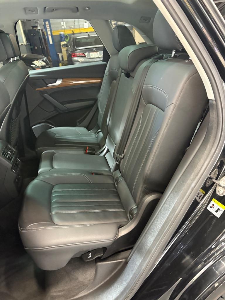 Audi Q5  2021 Audi Q5  2021