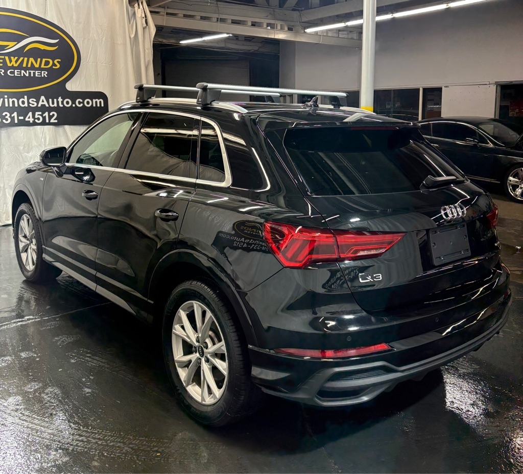 2022 Audi Q3 Premium S line 45 TFSI photo 3