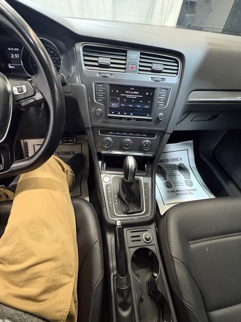 Volkswagen Golf Alltrack  2017