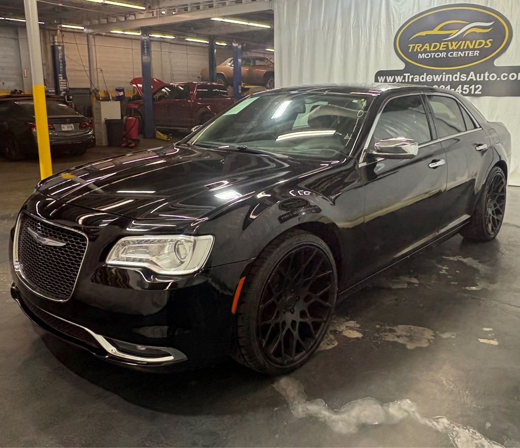 Chrysler 300  2019