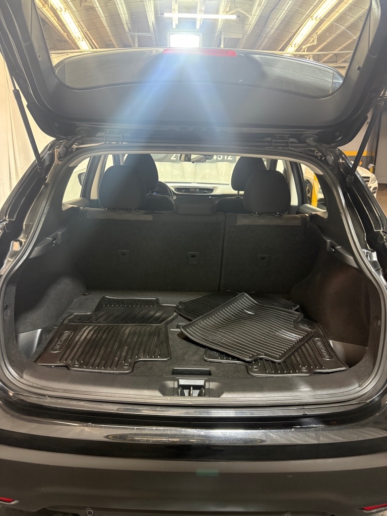 Nissan Rogue Sport  2019