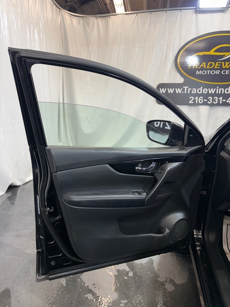 Nissan Rogue Sport  2019