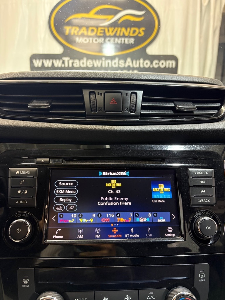 Nissan Rogue Sport  2019