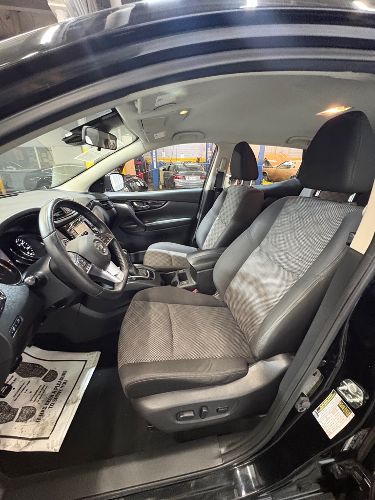 Nissan Rogue Sport  2019