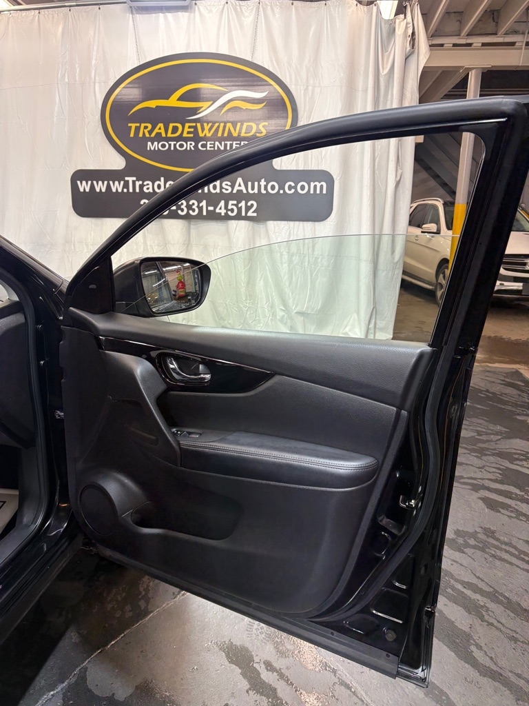 Nissan Rogue Sport  2019