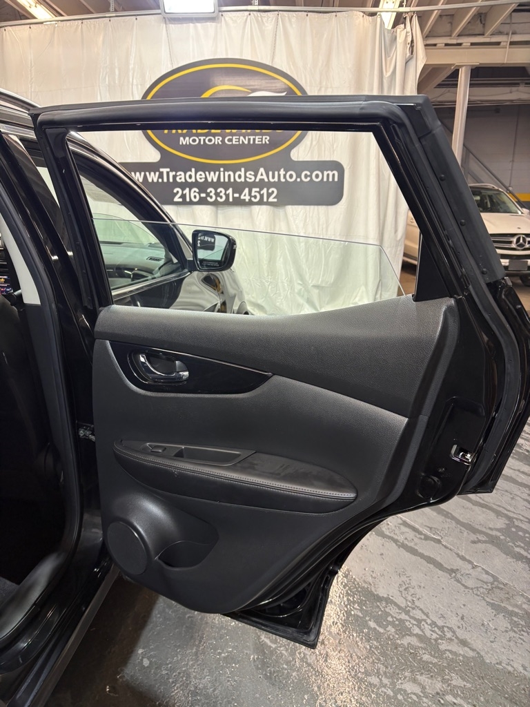 Nissan Rogue Sport  2019