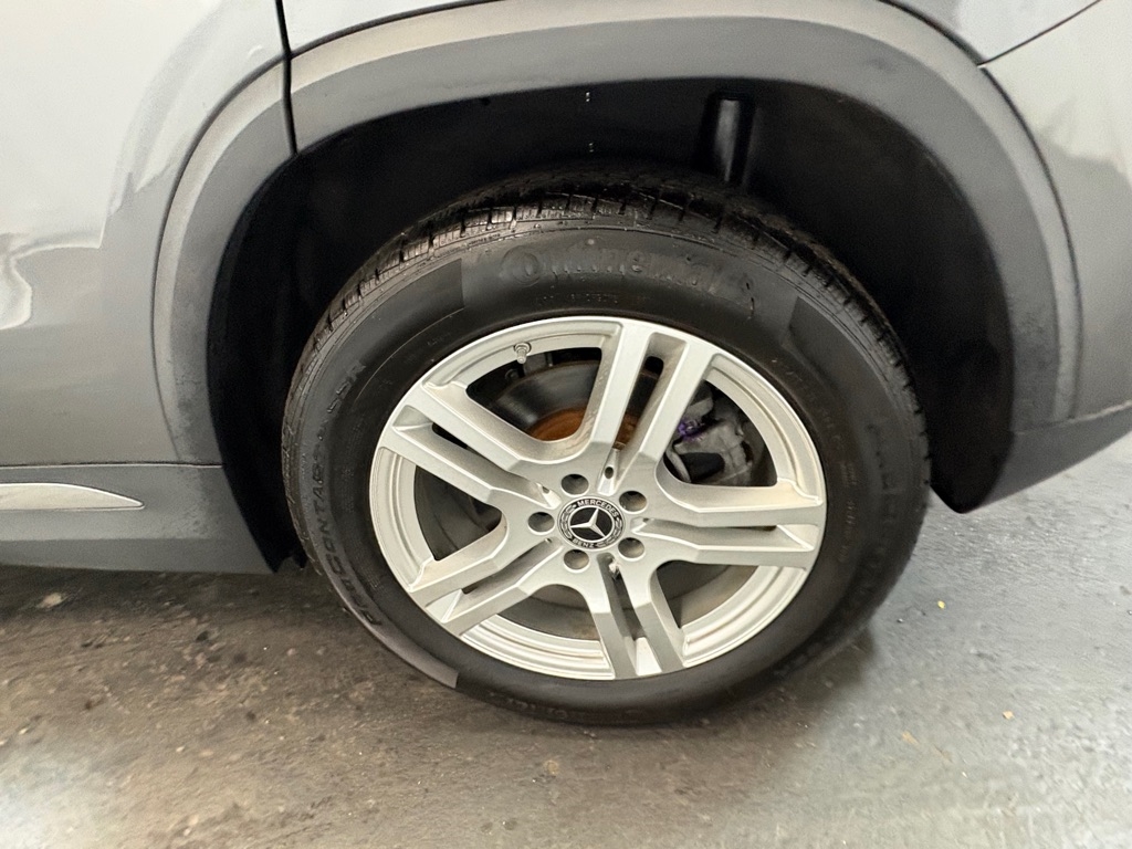 Mercedes-Benz GLA-Class  2021