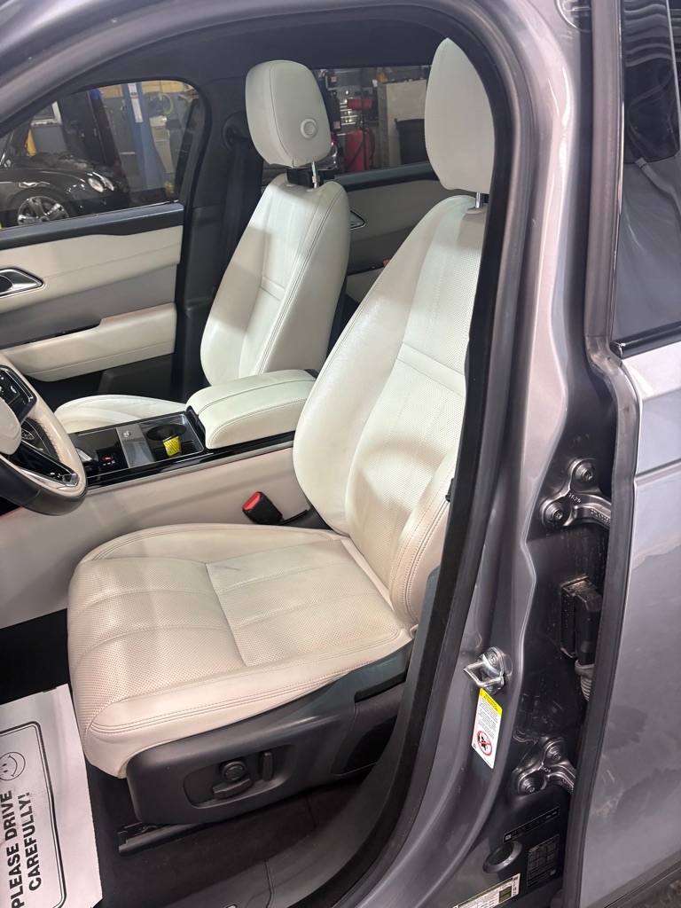 Land Rover Range Rover Velar  2021