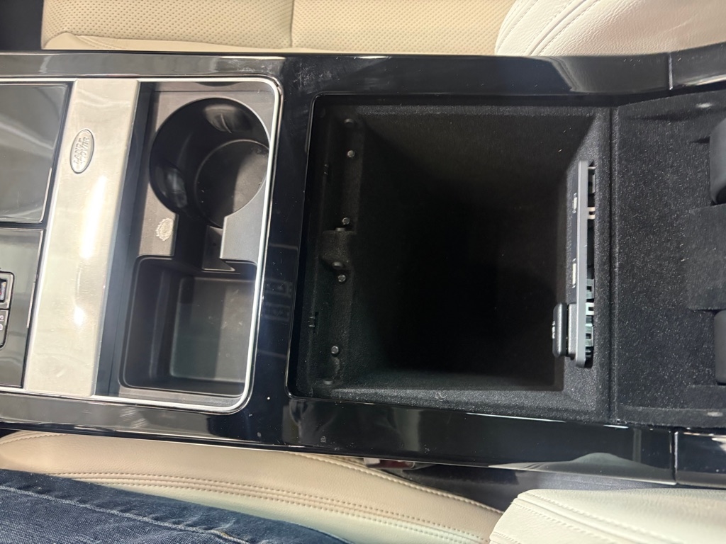 Land Rover Range Rover Velar  2021