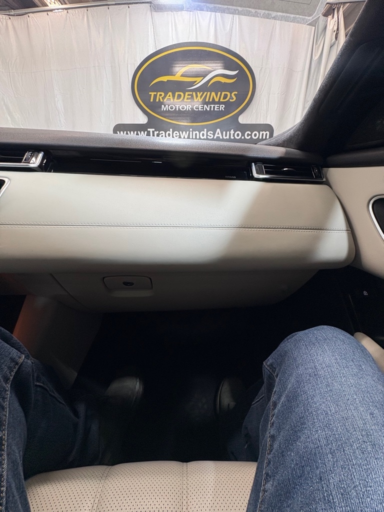 Land Rover Range Rover Velar  2021