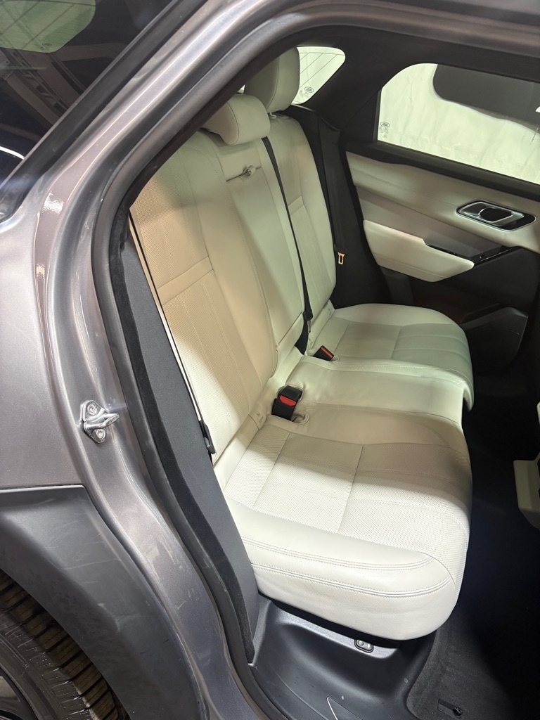 Land Rover Range Rover Velar  2021