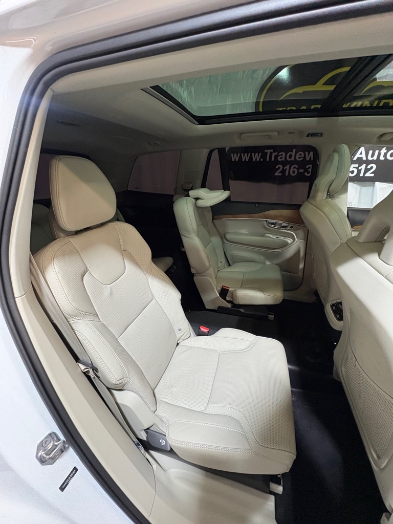 Volvo XC90  2020