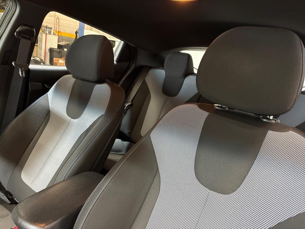 Hyundai Veloster  2019