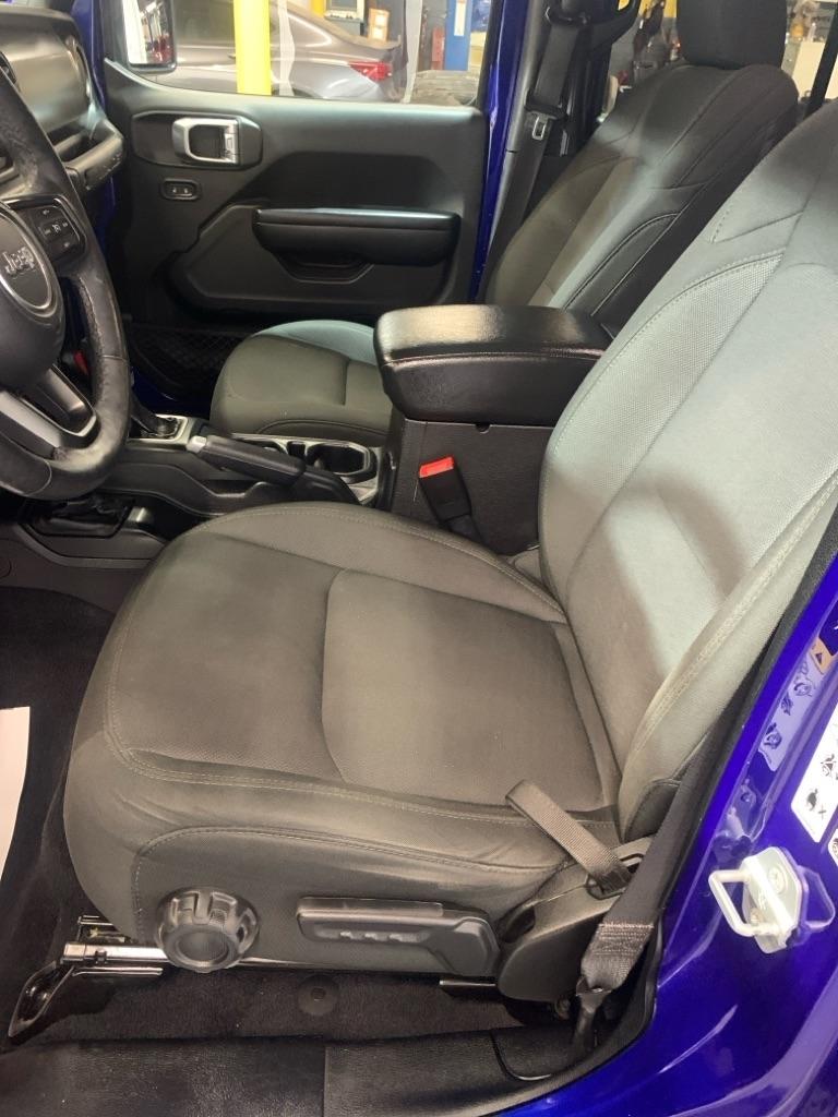 Jeep Wrangler  2018