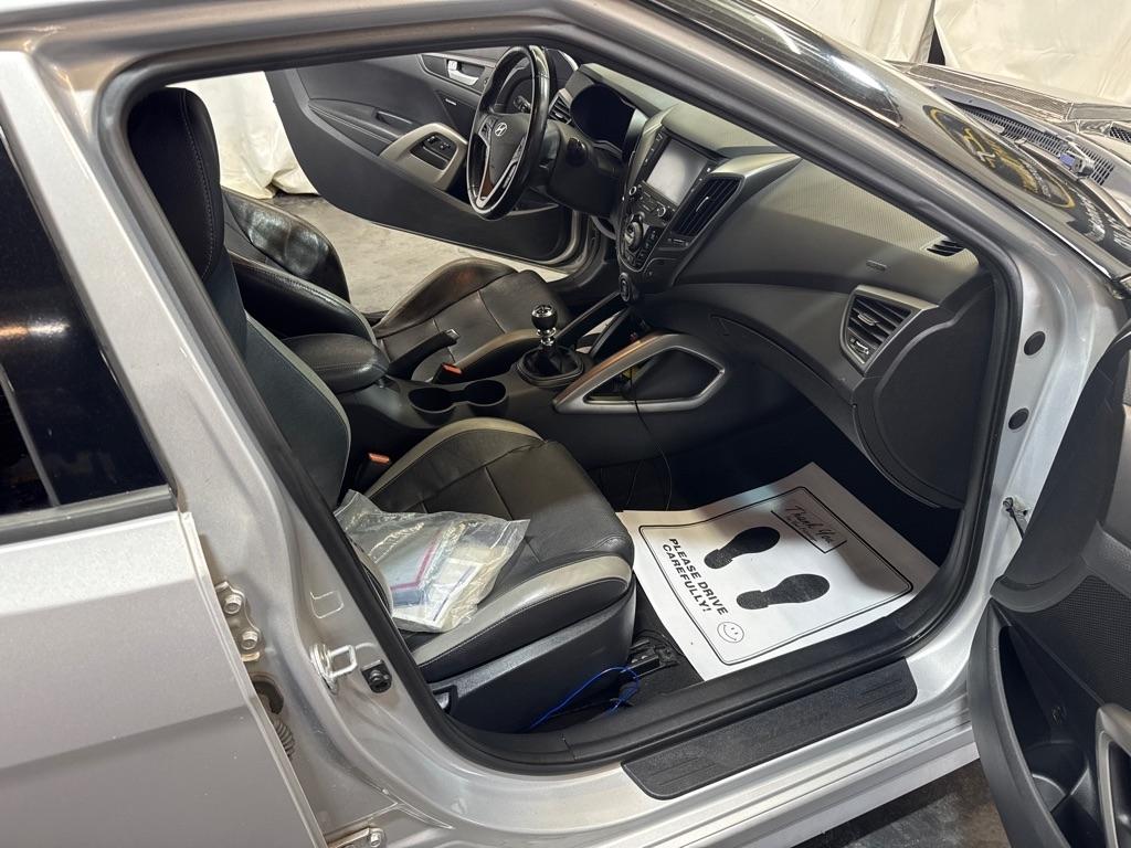 Hyundai Veloster  2016