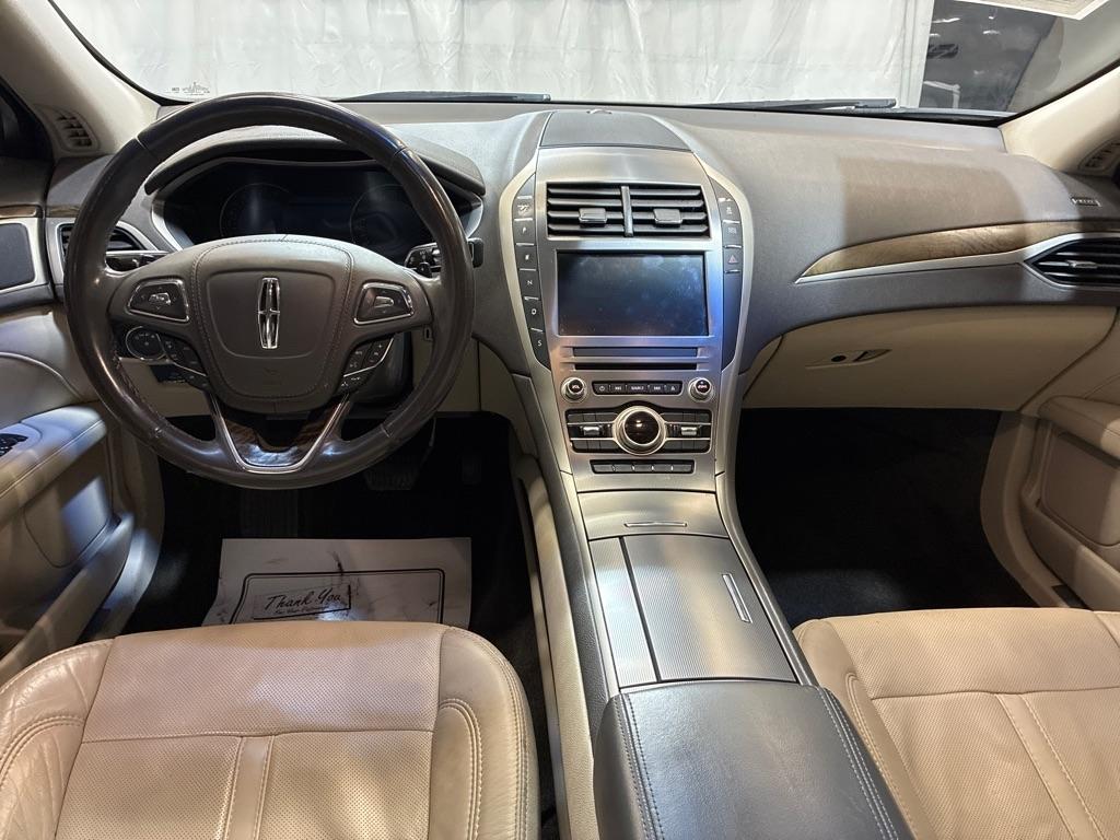 Lincoln MKZ  2017