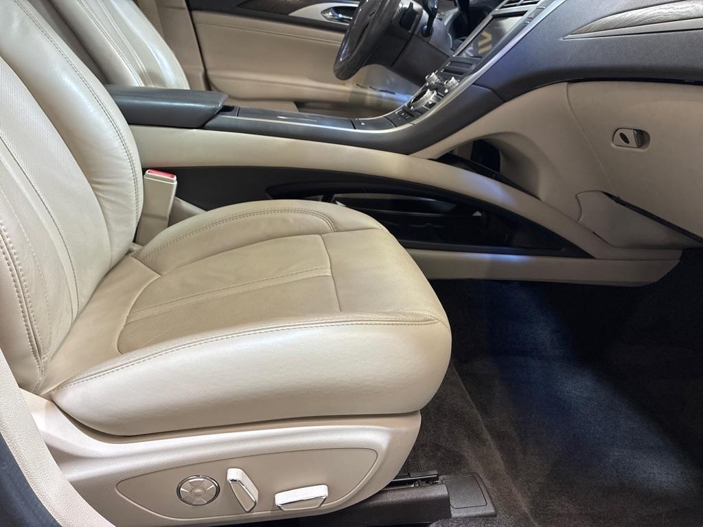 Lincoln MKZ  2017