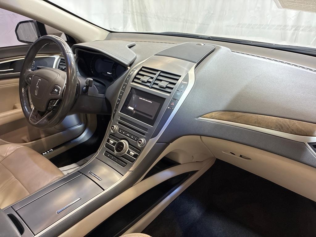 Lincoln MKZ  2017