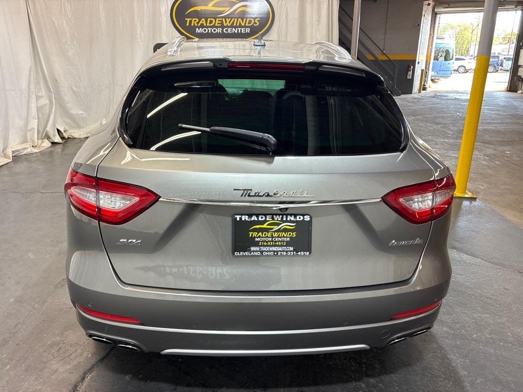 Maserati Levante  2017